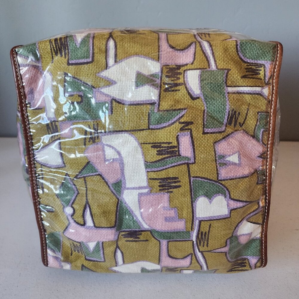 Marni Large Tote "EUC" - Picture 7 of 16